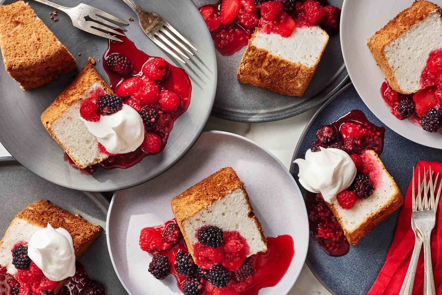 Đặt bàn nhanh, ăn không hoang mang!